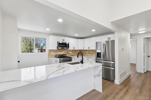 363 S Ivy, Denver, CO 80224