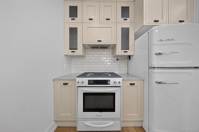 100 Engert Avenue 5C, Brooklyn, NY 11222