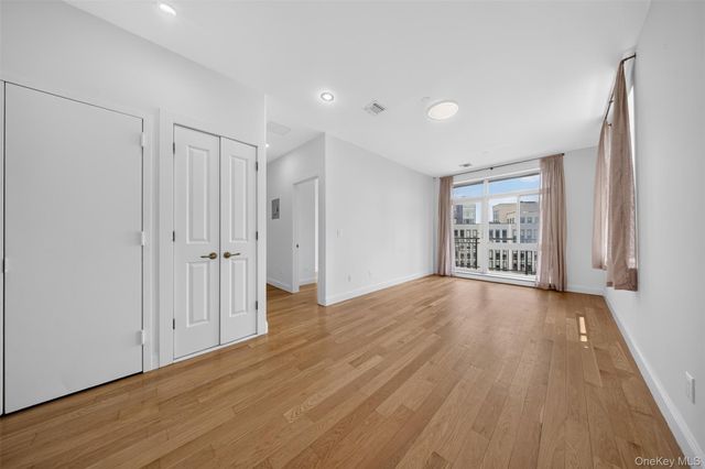 100 Engert Avenue 5C, Brooklyn, NY 11222