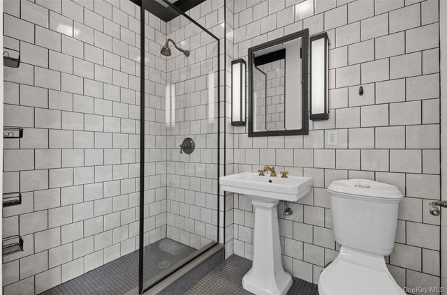 100 Engert Avenue 5C, Brooklyn, NY 11222