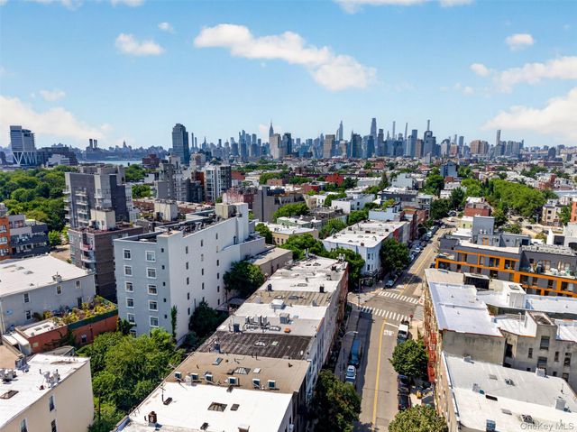 100 Engert Avenue 5C, Brooklyn, NY 11222