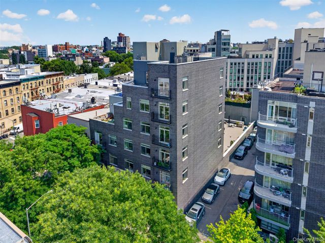 100 Engert Avenue 5C, Brooklyn, NY 11222