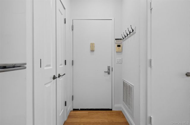 100 Engert Avenue 5C, Brooklyn, NY 11222