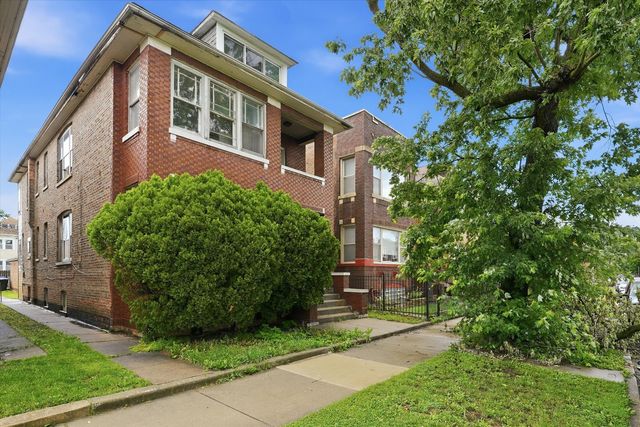 6734 S Maplewood Avenue, Chicago, IL 60629