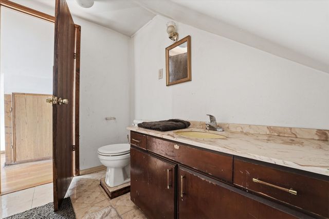 6734 S Maplewood Avenue, Chicago, IL 60629