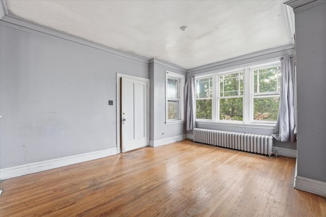6734 S Maplewood Avenue, Chicago, IL 60629