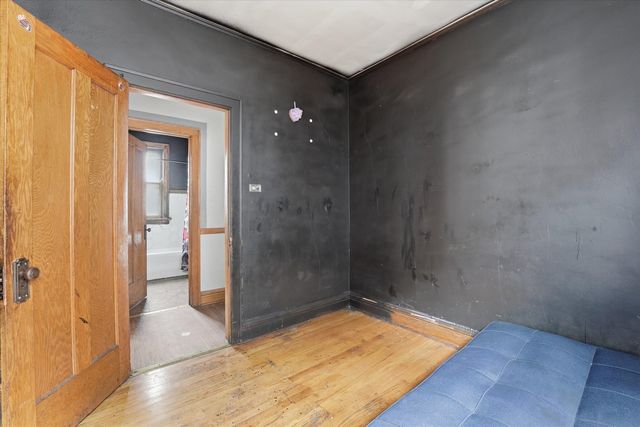 6734 S Maplewood Avenue, Chicago, IL 60629
