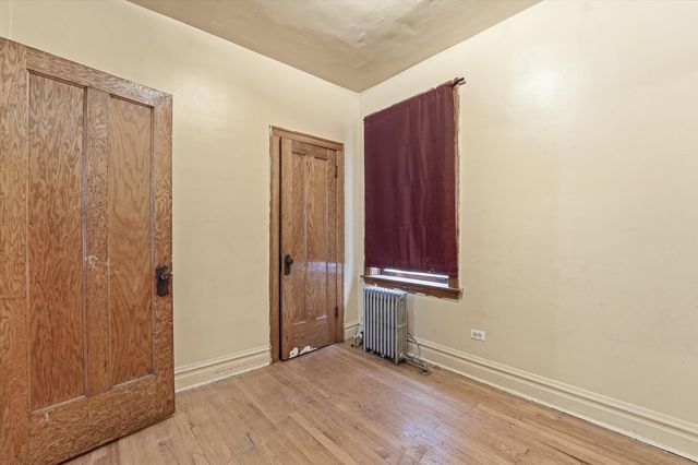 6734 S Maplewood Avenue, Chicago, IL 60629