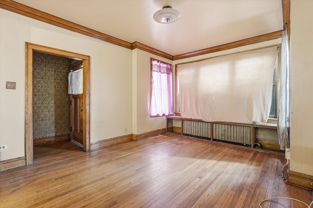 6734 S Maplewood Avenue, Chicago, IL 60629