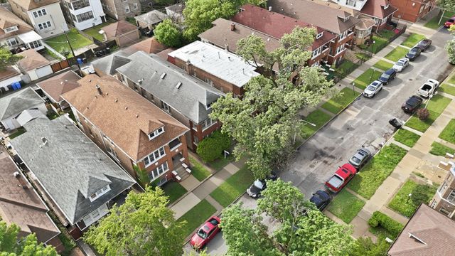 6734 S Maplewood Avenue, Chicago, IL 60629