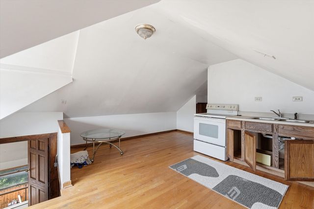 6734 S Maplewood Avenue, Chicago, IL 60629