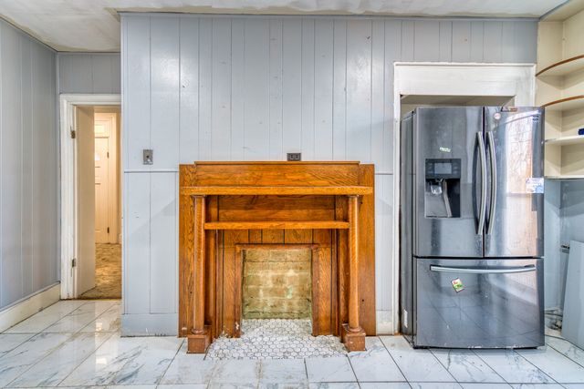 62 N Main St, Springfield, TN 37172