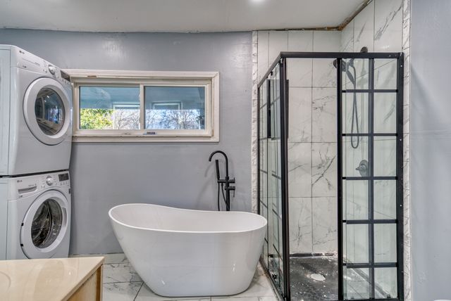 62 N Main St, Springfield, TN 37172