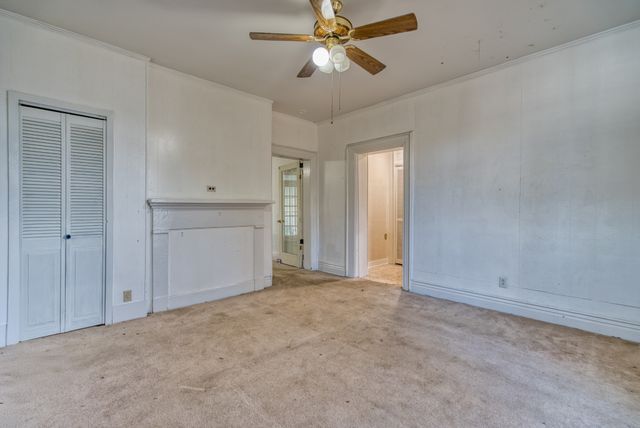 62 N Main St, Springfield, TN 37172