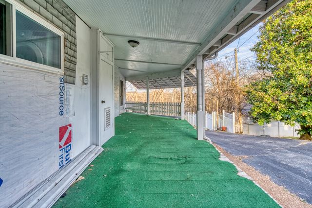 62 N Main St, Springfield, TN 37172