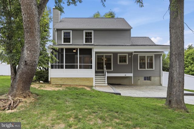 48 FENWAY DR, Charles Town, WV 25414
