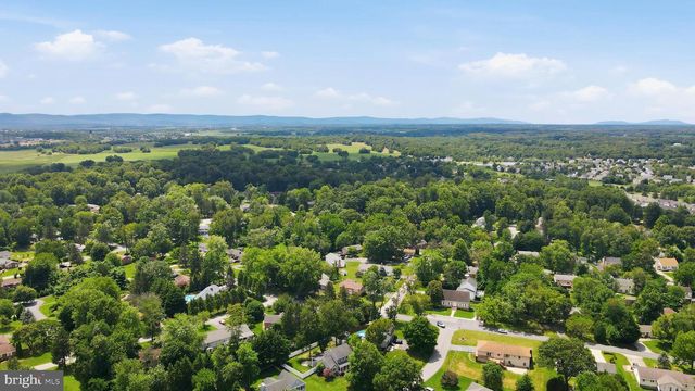 48 FENWAY DR, Charles Town, WV 25414