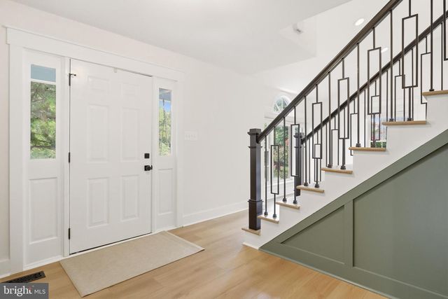 48 FENWAY DR, Charles Town, WV 25414
