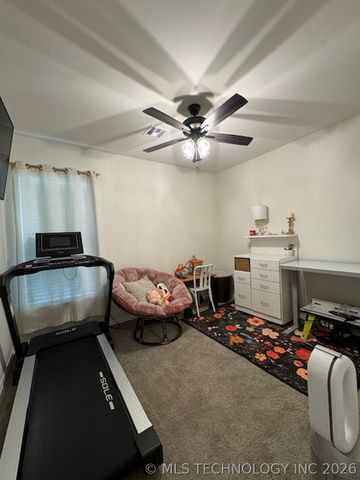 2912 S 6th Place, Broken Arrow, OK 74012