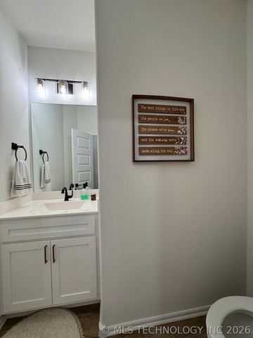 2912 S 6th Place, Broken Arrow, OK 74012