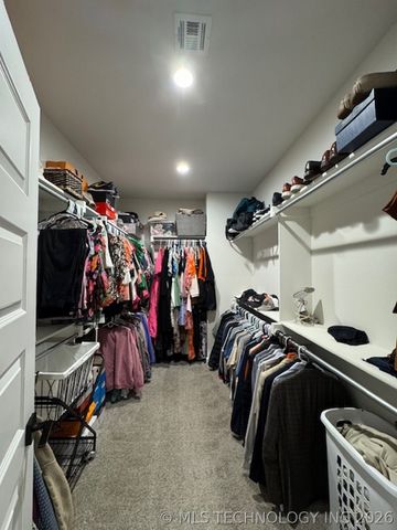 2912 S 6th Place, Broken Arrow, OK 74012