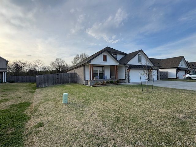 2912 S 6th Place, Broken Arrow, OK 74012