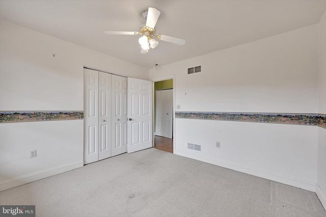 7962 WOODLAND DR, Hanover, PA 17331