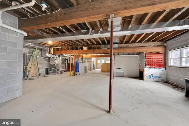 7962 WOODLAND DR, Hanover, PA 17331