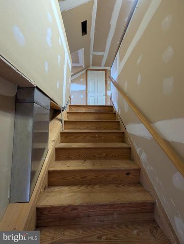 7962 WOODLAND DR, Hanover, PA 17331