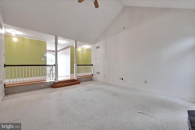 7962 WOODLAND DR, Hanover, PA 17331