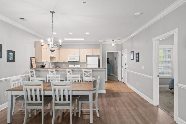 4861 Luster Leaf Cir Apt 204, Myrtle Beach, SC 29577