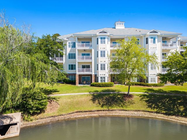 4861 Luster Leaf Cir Apt 204, Myrtle Beach, SC 29577