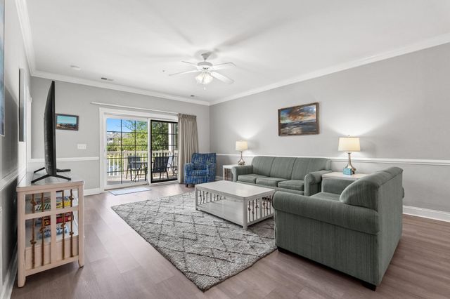 4861 Luster Leaf Cir Apt 204, Myrtle Beach, SC 29577