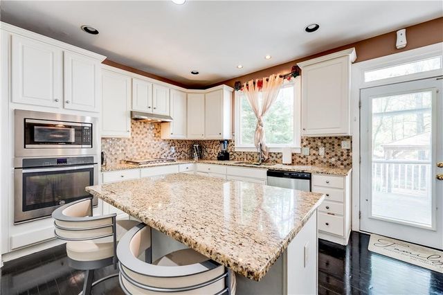 3310 Vista Creek Drive, Dacula, GA 30019