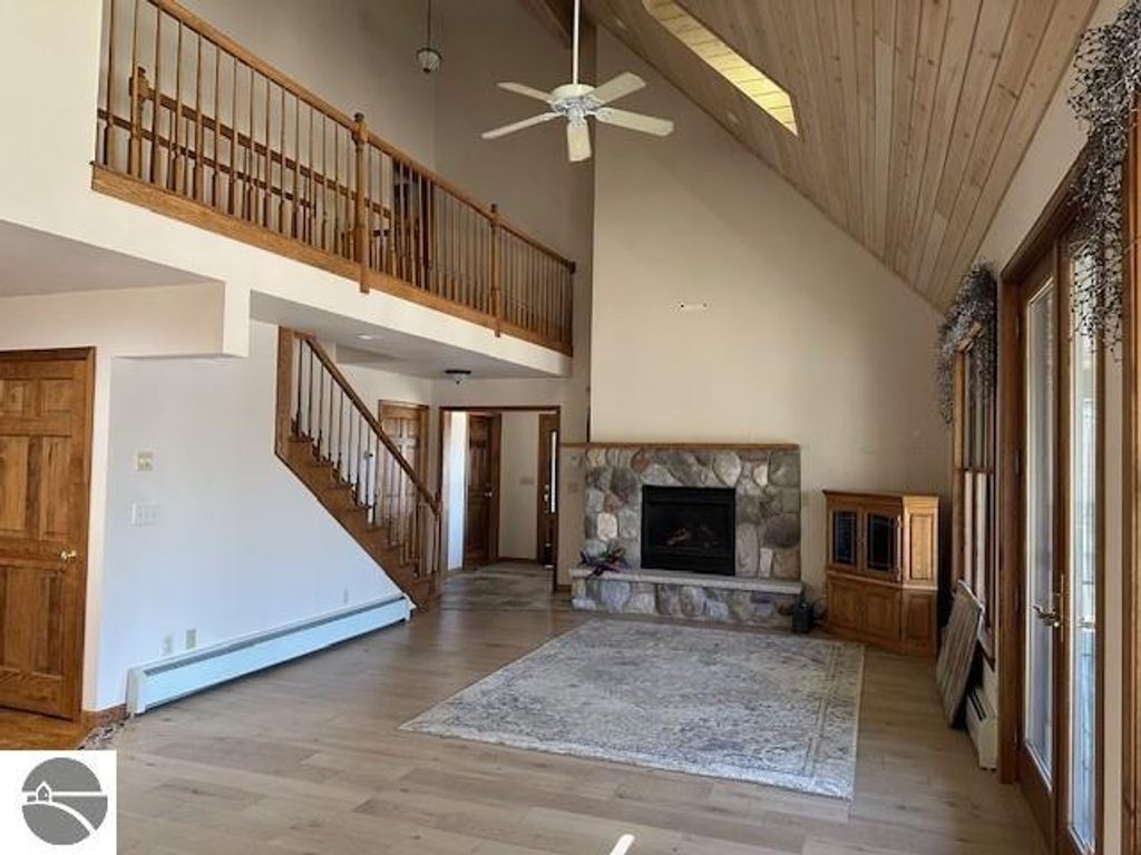 Image 26 of property listing at 3285 S East Torch Lake Drive, Bellaire, MI 49615