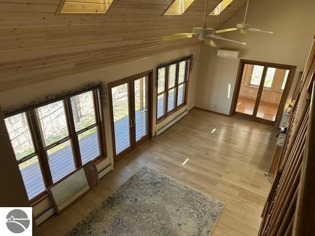 Image 31 of property listing at 3285 S East Torch Lake Drive, Bellaire, MI 49615