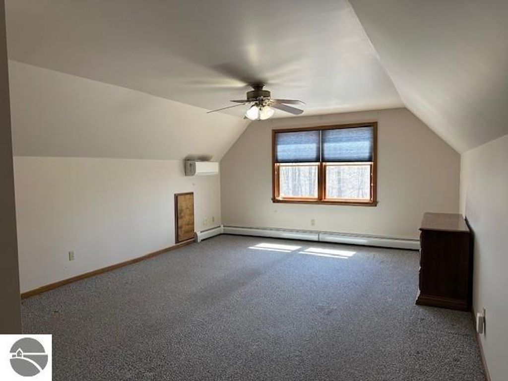 Image 35 of property listing at 3285 S East Torch Lake Drive, Bellaire, MI 49615