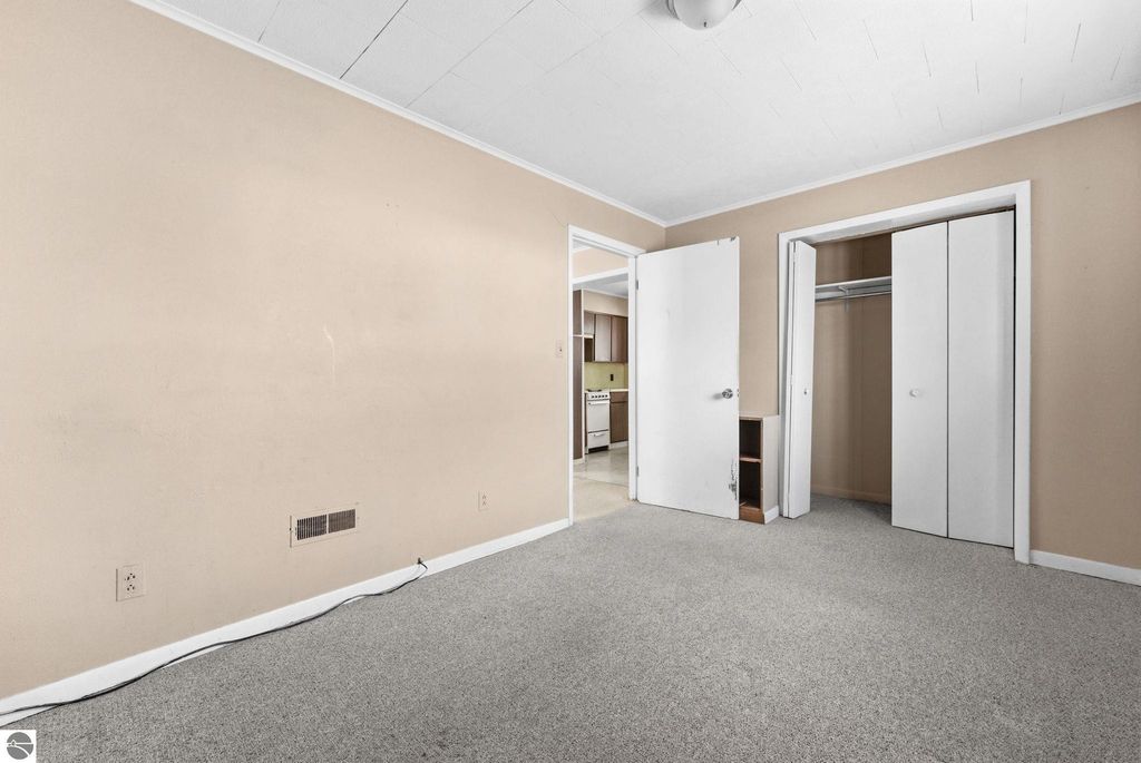 Image 11 of property listing at 1247 Plainview Avenue, Traverse City, MI 49686