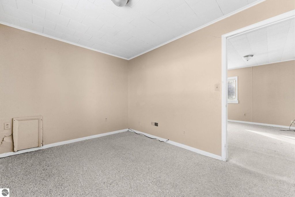 Image 13 of property listing at 1247 Plainview Avenue, Traverse City, MI 49686