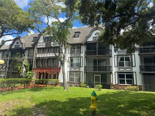 3740 Inverrary Dr 2Q, Lauderhill, FL 33319