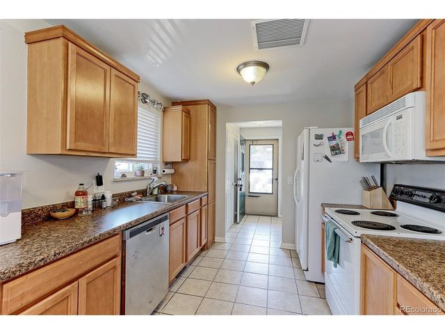 7136 Otis St, Arvada, CO 80003