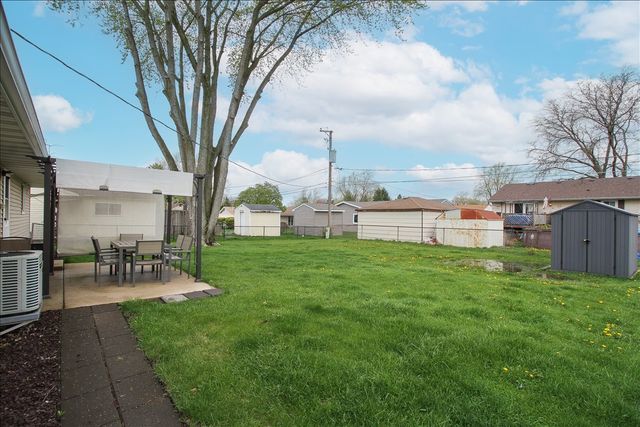 814 Oriole Drive, Streamwood, IL 60107