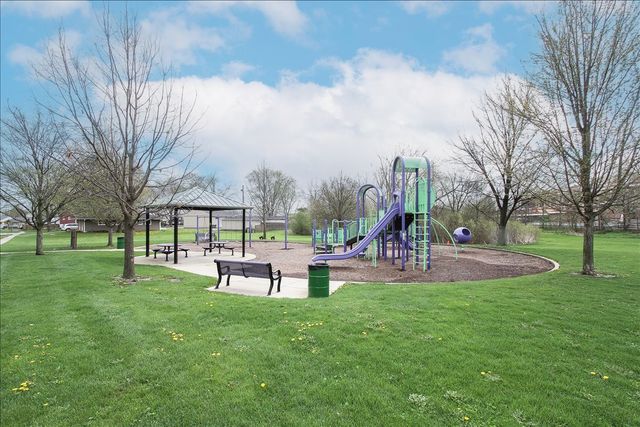 814 Oriole Drive, Streamwood, IL 60107