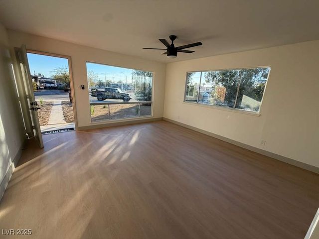 1905 Walker Street, Las Vegas, NV 89106