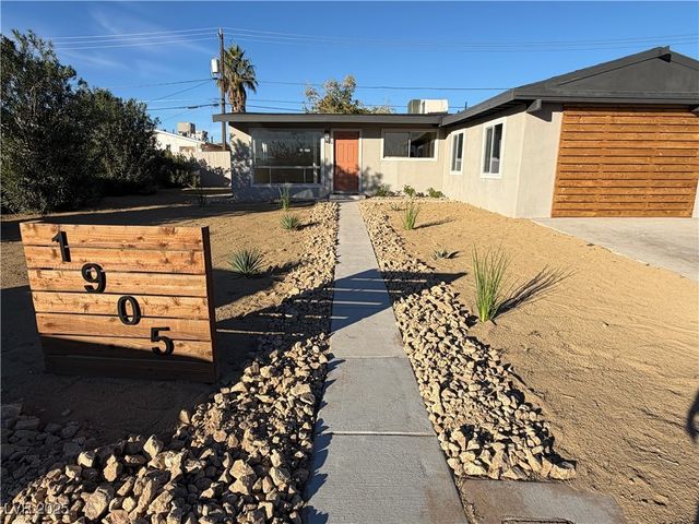 1905 Walker Street, Las Vegas, NV 89106