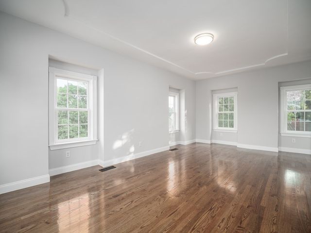 8 Richardson Street 2, Winchester, MA 01890