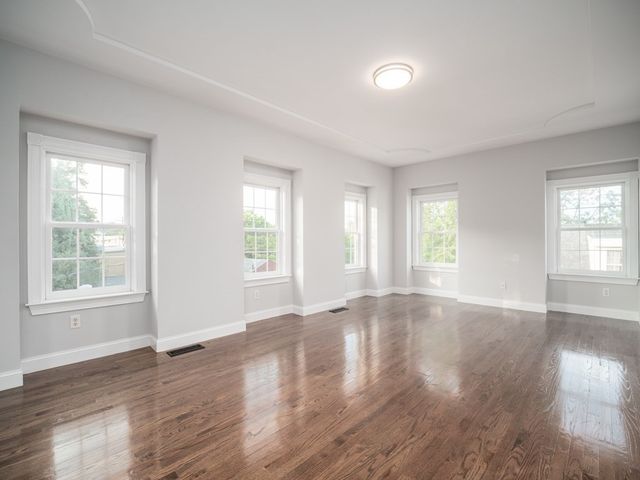 8 Richardson Street 2, Winchester, MA 01890