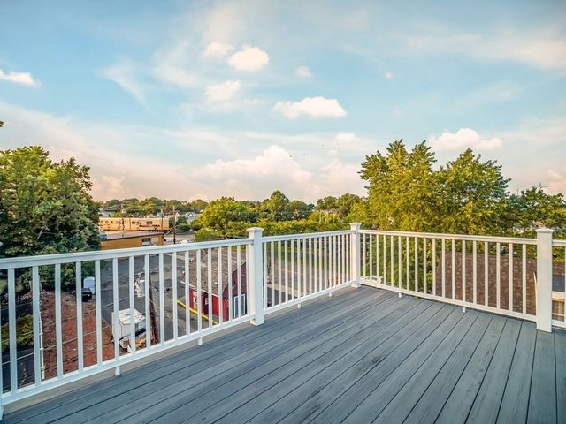 8 Richardson Street 2, Winchester, MA 01890