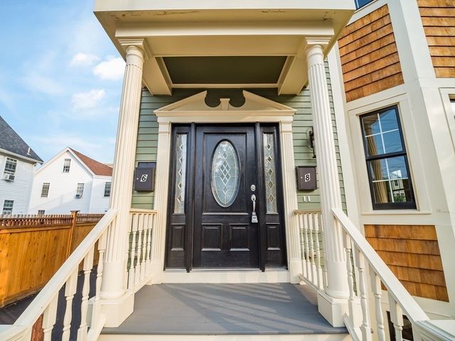 8 Richardson Street 2, Winchester, MA 01890