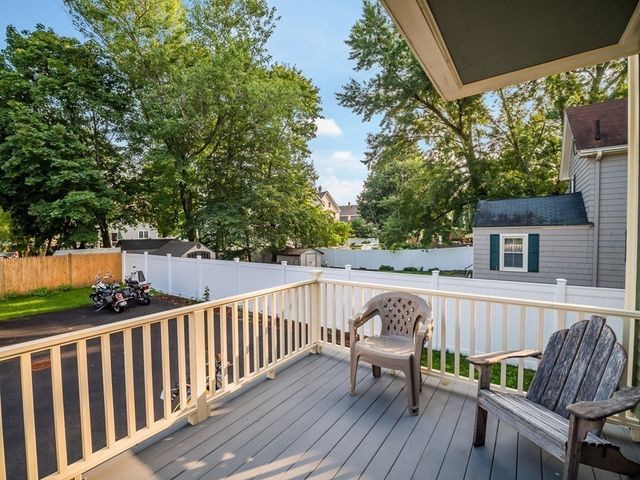 8 Richardson Street 2, Winchester, MA 01890